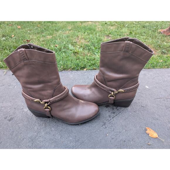 B. MAKOWSKY Womens Hudson Leather Western Boots Sz 7.5M w/Removable Harness - Picture 1 of 8